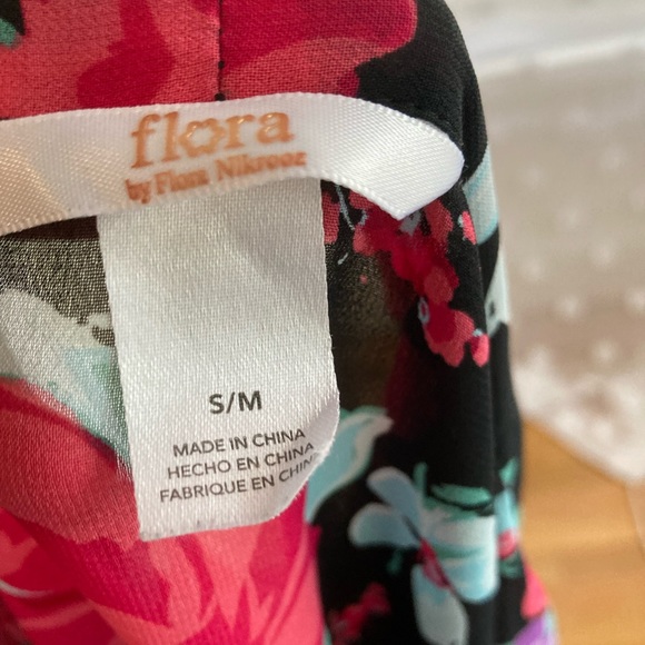 Flora size s/m floral robe - Picture 2 of 4